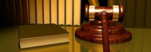 imagen de mazo de justicia para disctar sentencia